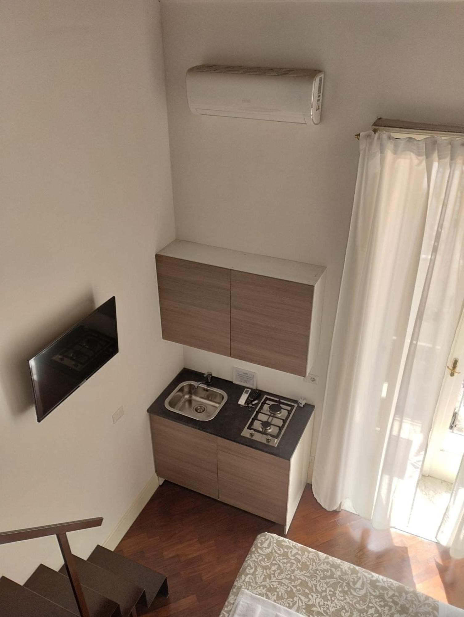 Residence E Appartamenti Cavallerizza Napoli Esterno foto