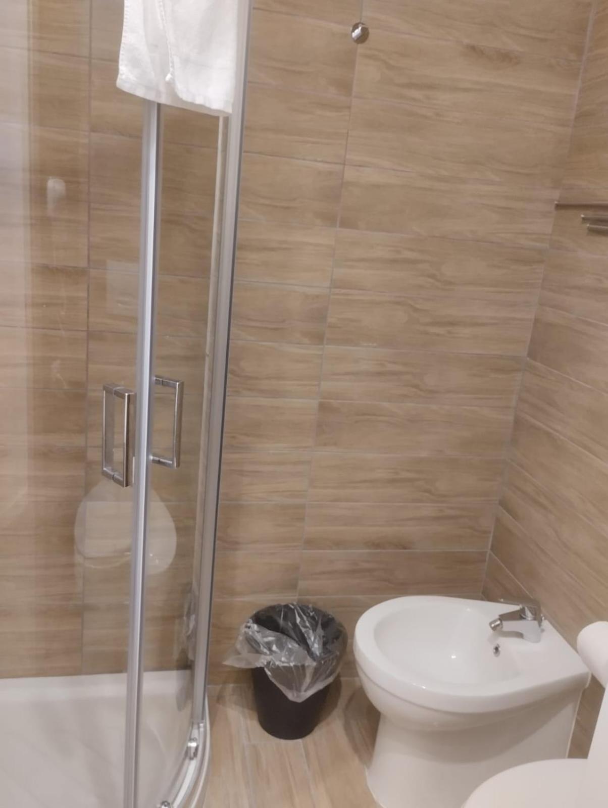 Residence E Appartamenti Cavallerizza Napoli Esterno foto
